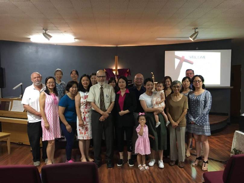 张姐妹探访教会